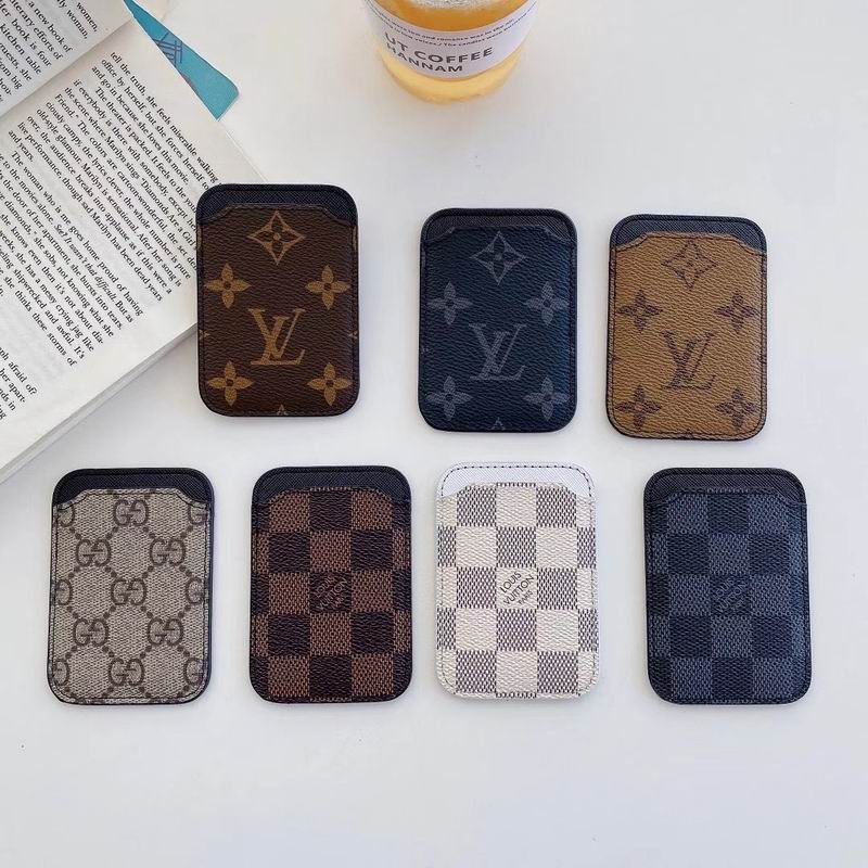 LV card bag 04